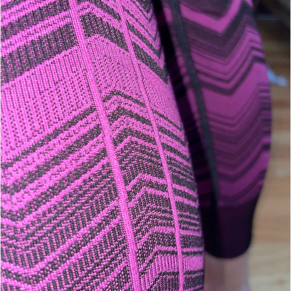 Lulu lemon athletics leggings. Purple and black chevron.